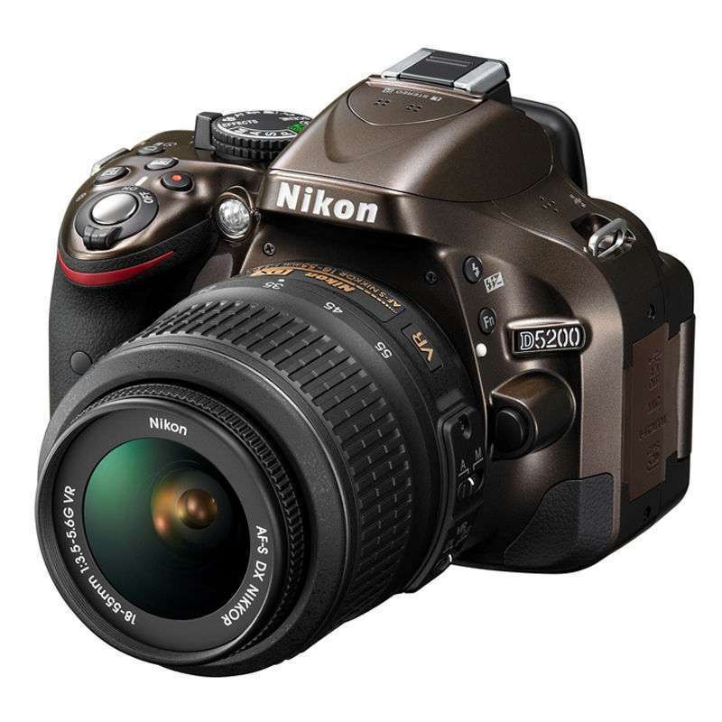 尼康(Nikon) D5200 单反套机（AF-S DX 18-55mm f/3.5-5.6G VR 防抖镜头）青铜