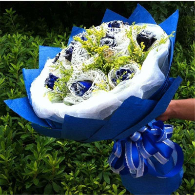 鲜花速递 11朵蓝色妖姬花束