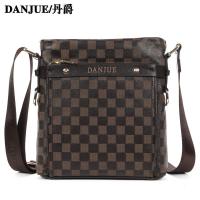 Danjue/丹爵男包头层步骤激光雕刻单肩包牛皮真皮一英语图片