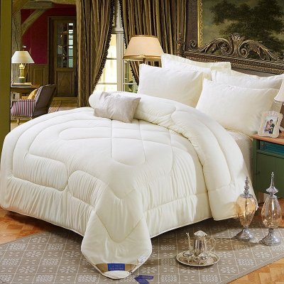 迎馨家纺 双人舒眠纤维春秋被 米黄色 200*230cm 59元