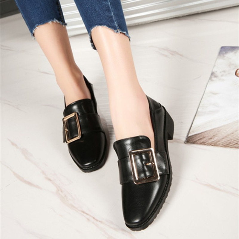 单鞋女平底百搭肥胖宽脚鞋韩版圆头英伦学生大