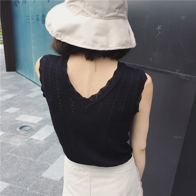女装简约v领口空修身显瘦学生短款纯色无袖吊带背心上衣 均码 黑色
