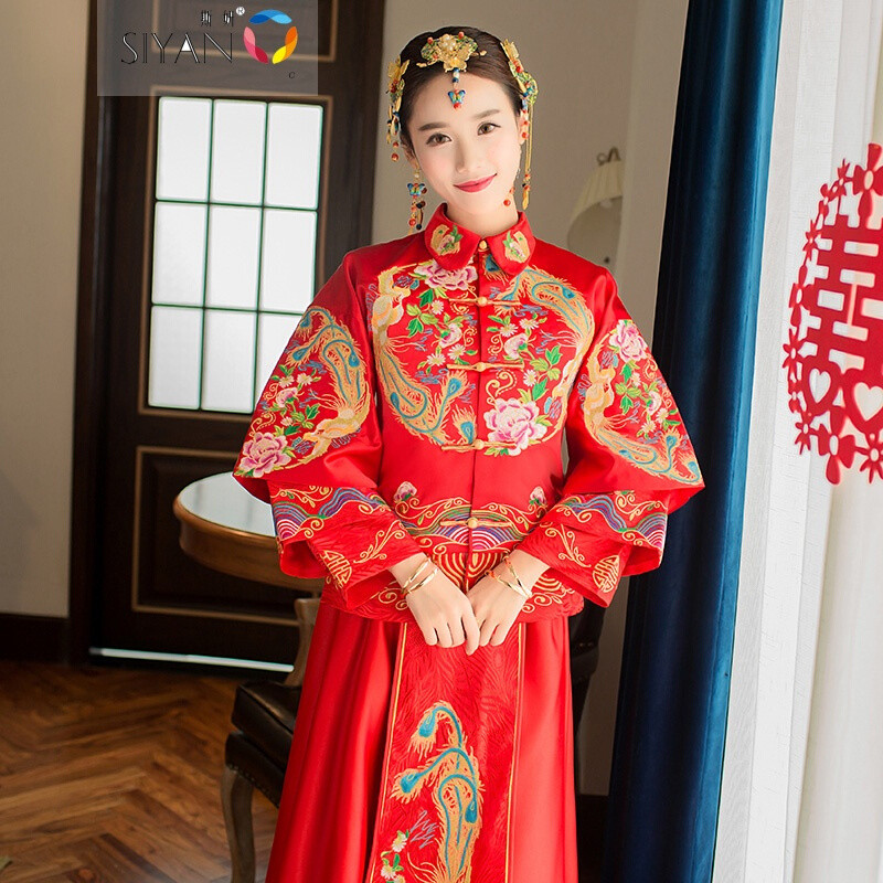 斯妍秀禾服新娘2017新款结婚嫁衣礼服龙凤褂古装中式婚纱秀和服秋季女