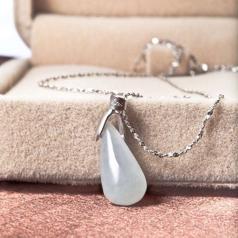 诺曼诺兰天然翡翠A货吊坠爱情水【报价、价格