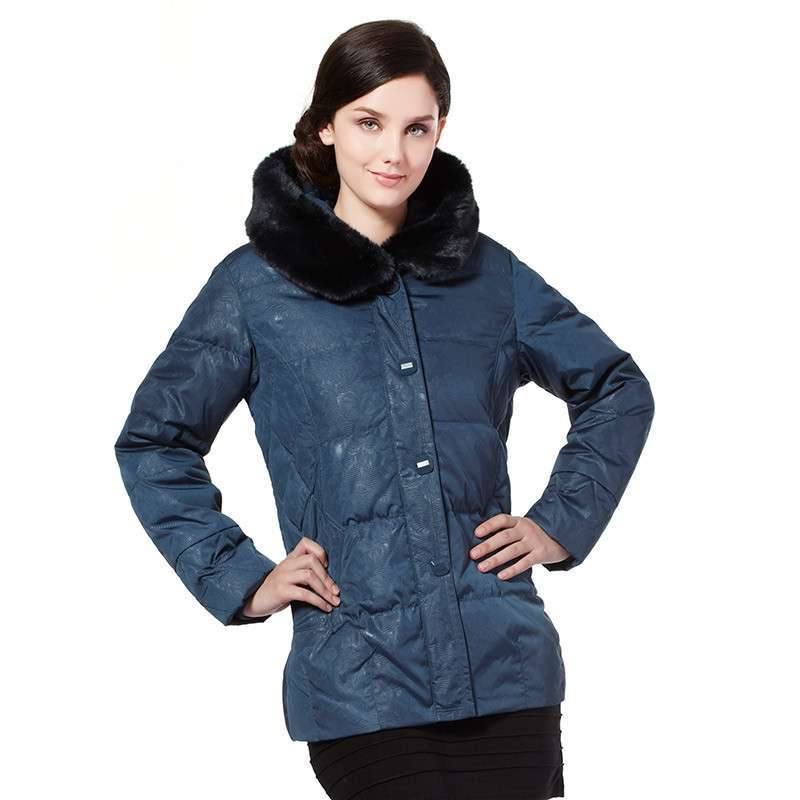 13新款 <em>波司登羽绒服 女中老年</em>加大加肥款 B1