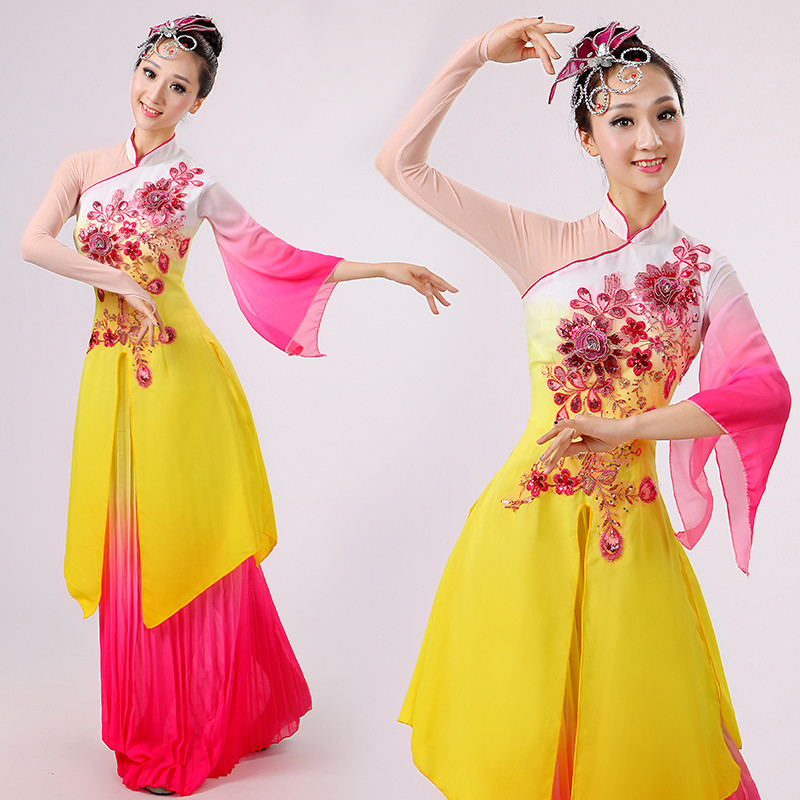 古典舞演出服新款秧歌服民族扇子舞中老年广场舞现代舞蹈服装成人