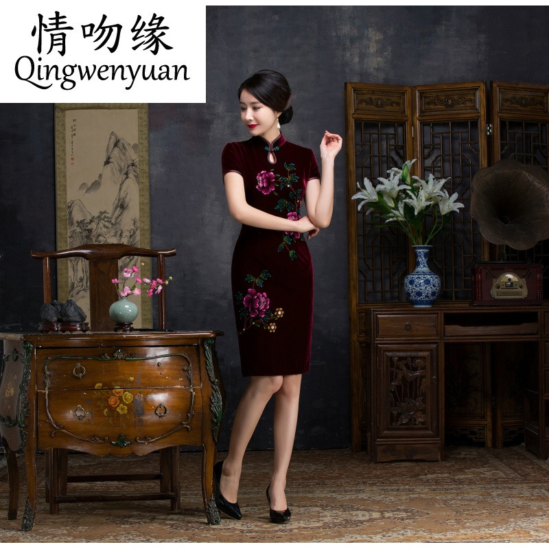 情吻缘2017热款春装钉珠手绘短款旗袍短袖日