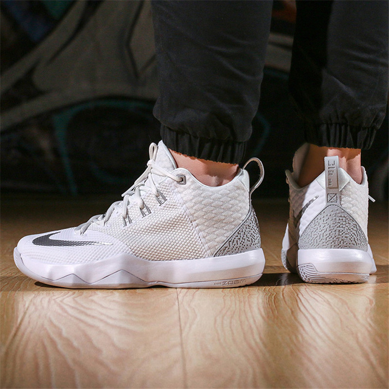 NIKE耐克幸运叶子男鞋2017新款Zoom詹姆斯战