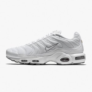 耐克(NIKE)男鞋 Air Max Plus 缓震透气舒适轻便 时尚休闲 黑武士 运动跑步鞋男604133-050