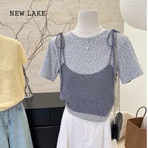 NEW LAKE奶系穿搭一整套女夏季减龄洋气时尚碎花短袖T恤针织吊带上衣套装