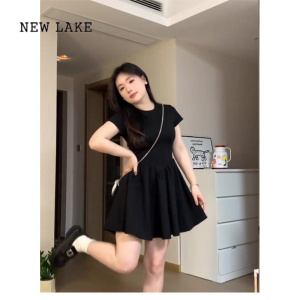 NEW LAKE黑色鱼骨掐腰连衣裙女夏季小黑裙微胖小个子女生穿搭收腰显瘦裙子