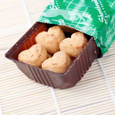 格力高 小布蕾(粒粒苹果味)80g/盒