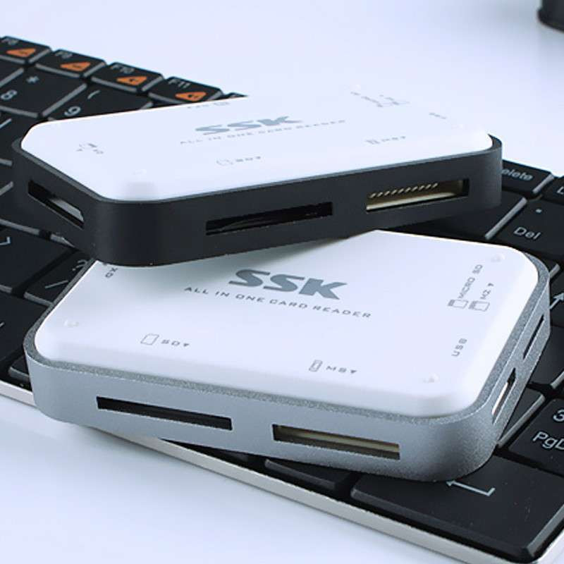 （包邮）飚王（SSK）SCRM056 白金多合一读卡器 白色（USB 3.0）