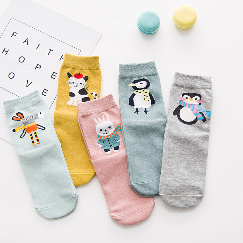 初愫10双装卡通动物图案日系中筒女袜 均码 黑驴企鹅