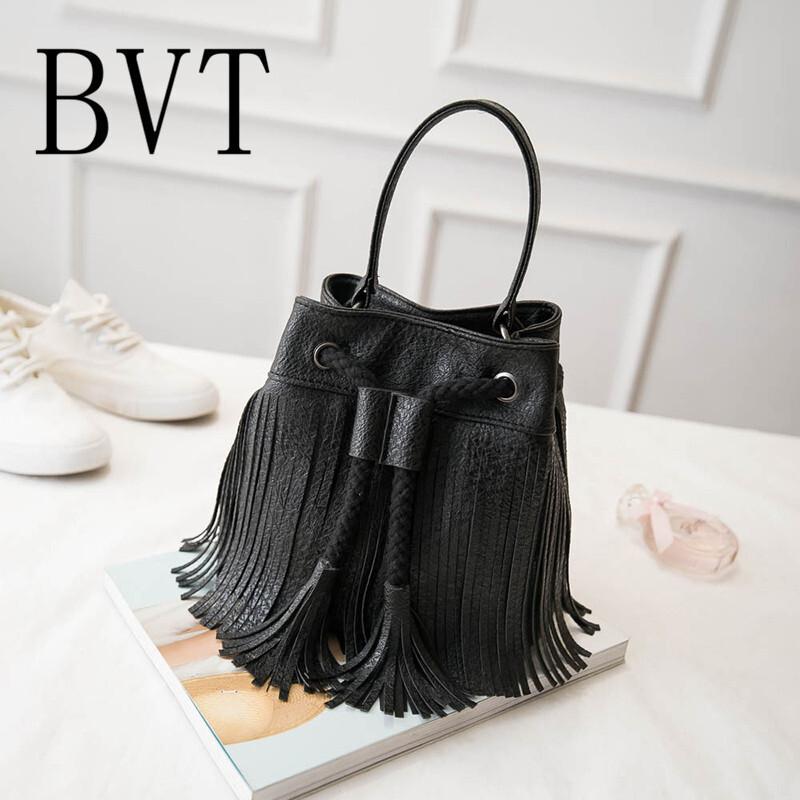 BVT女包2017秋冬流苏包抽带水桶包复古潮女包手提单肩包斜挎女包包_7 黑色