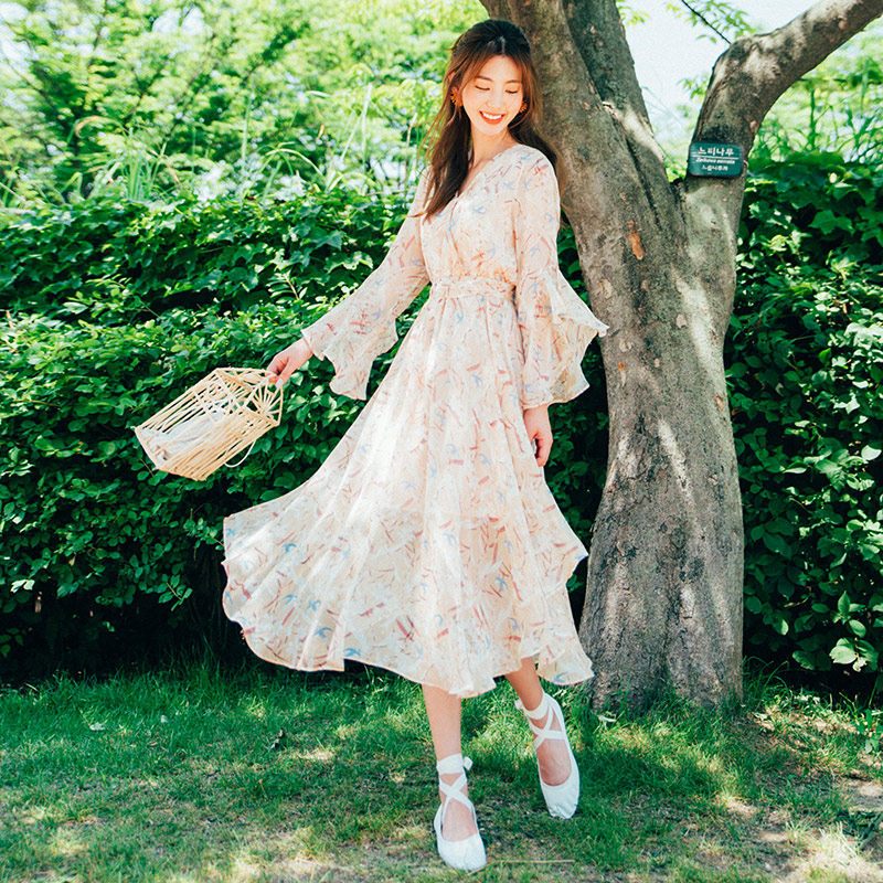 韩都衣舍2018夏装新款女装雪纺碎花中长款连衣裙LZ8558烎 M 杏色