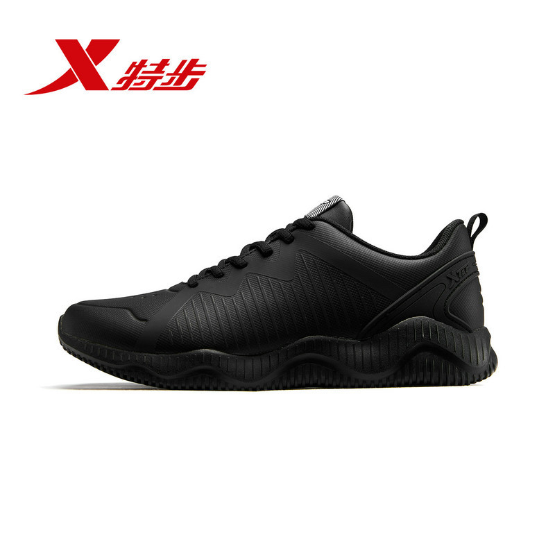 特步（Xtep）男鞋运动鞋跑鞋2018秋季新款革面透气轻便男士减震休闲跑鞋 黑 44