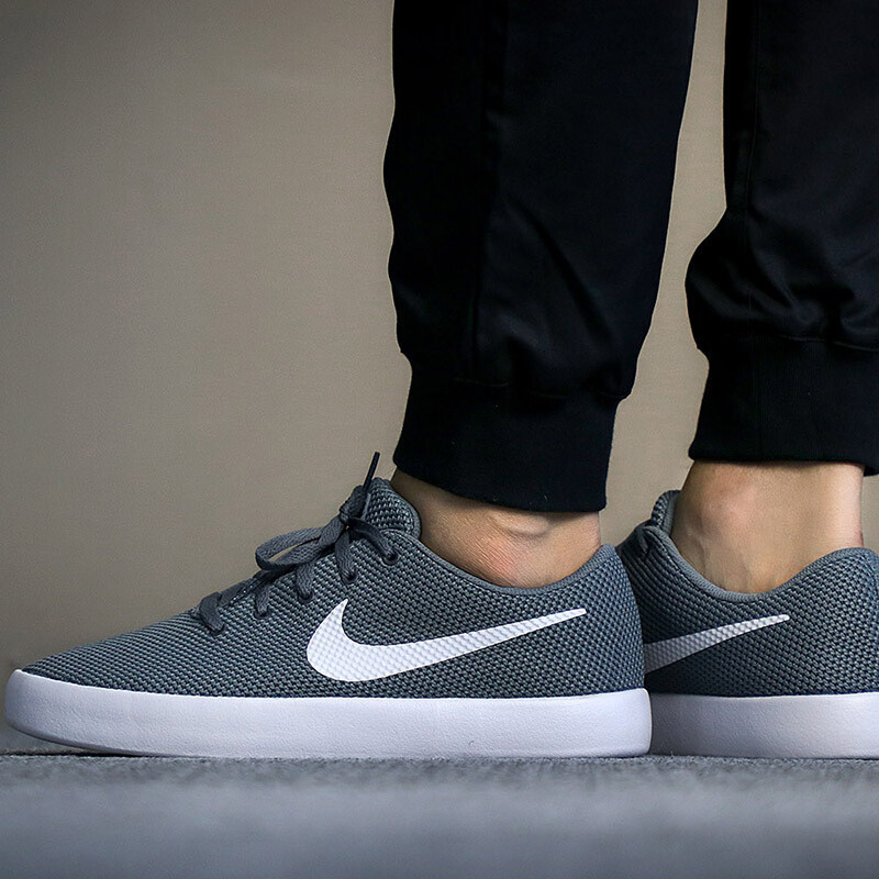 耐克（NIKE）男款轻便透气耐磨舒适运动鞋休闲鞋819810 819810-010（男） 8.5（男/42码）