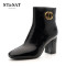 星期六(ST&SAT)冬季专柜同款金属装饰高跟粗跟时尚短靴女SS84116069 黑色（牛漆皮） 39码