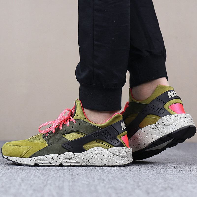 耐克(NIKE)户外男款AIR-HUARACHE-RUN休闲运动鞋跑步鞋819685/704830 704830-302（男） 7.5（男/40.5码）