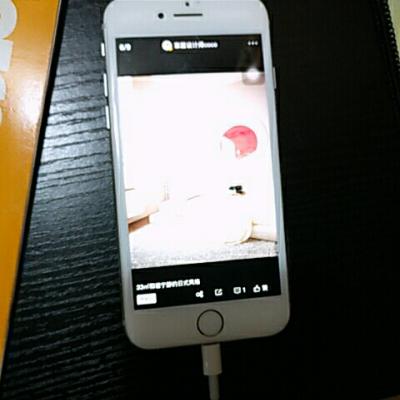 Apple iPhone 8 64GB 银色 移动联通电信4G手机晒单图