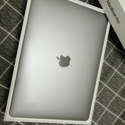 Apple MacBook Pro 13.3英寸 笔记本电脑（2.3GHz 双核 Intel Core i5 8GB 128GB MPXQ2CH/A）深空灰晒单图
