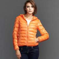 VANCL凡客诚品 超轻保暖连帽短款羽绒服（女） 橘色 XS