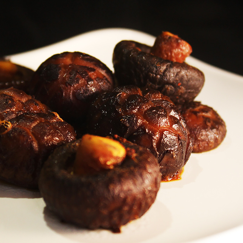 周黑鸭旗舰店 锁鲜盒装 卤香菇200g 武汉特产盒装卤制菌类休闲零食