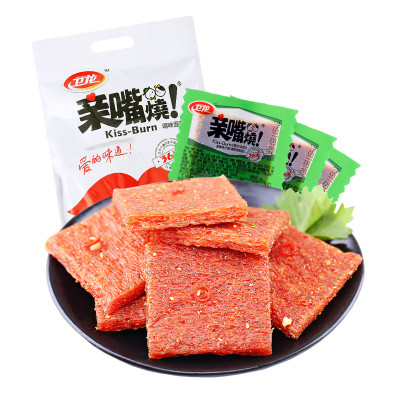 卫龙 亲嘴烧辣条面筋300g儿时怀旧辣片休闲麻辣豆干豆制品小吃零食大