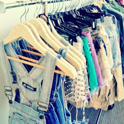 娉语新款女装韩版库存尾货实体夜市地摊货源清仓春夏秋冬杂款混批