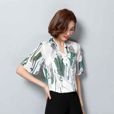 薇侣2017新品新款女装韩版l显瘦印花v领上衣女喇叭袖(送吊带)