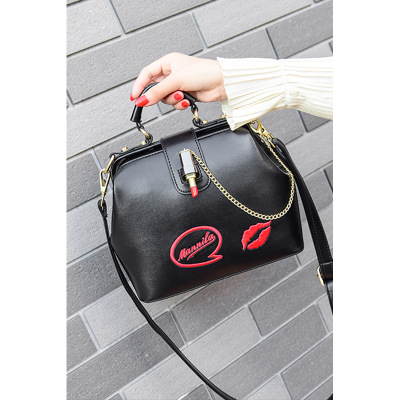 包包女新款潮韩版简约百搭单肩包刺绣口红医生包手提包斜挎包