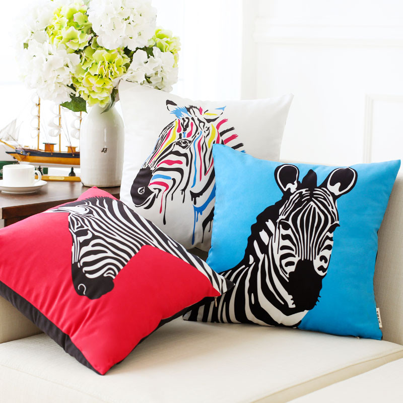 时尚斑马 抱枕女友礼物客厅沙侣抱枕绒面汽车办公室椅子靠枕