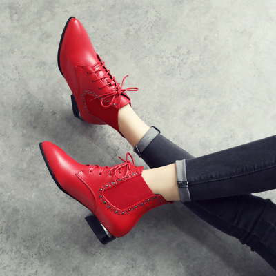 系带平底马丁靴女英伦风春秋新款尖头平跟小短靴低跟红色皮鞋