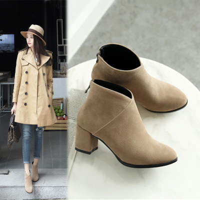 裸靴女粗跟通勤女士靴子秋冬新款欧洲站短靴女百搭单靴女大码