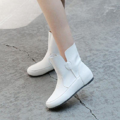 马丁靴潮女短靴平底靴子女春秋新款秋冬季女靴单靴学生韩版白