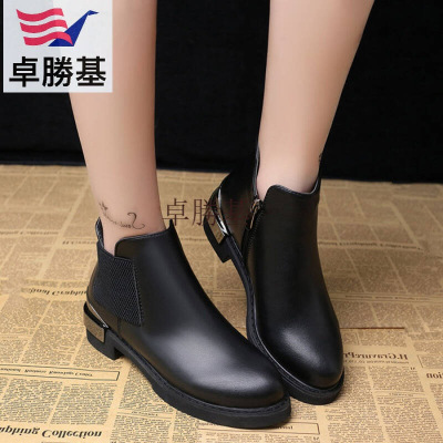 女鞋英伦风平底靴子女短靴秋冬季新款复古马丁靴女平跟黑色棉鞋女
