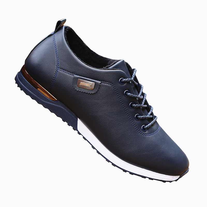 新款2017新款秋冬季休闲鞋百搭皮皮鞋防水皮面运动男鞋韩版潮流板鞋