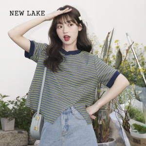 NEW LAKE韩版绿色条纹不规则开叉短袖T恤女夏季设计感休闲百搭短款上衣薄