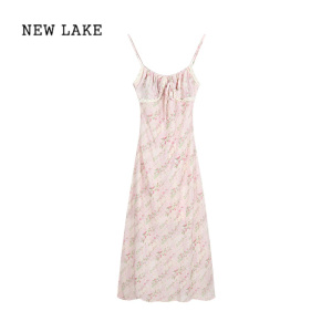 NEW LAKE法式粉色碎花吊带连衣裙女早春掐腰裙a字裙子绝美海边度假风长裙