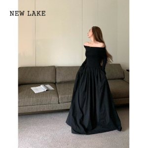 NEW LAKE复古高级感黑色一字肩连衣裙女夏季收腰显瘦长裙露背气质a字裙子