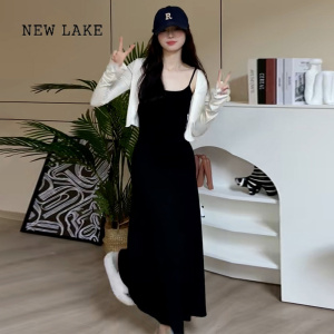 NEW LAKE黑色吊带连衣裙子女夏季2024年新款收腰气质小众独特别致包臀长裙